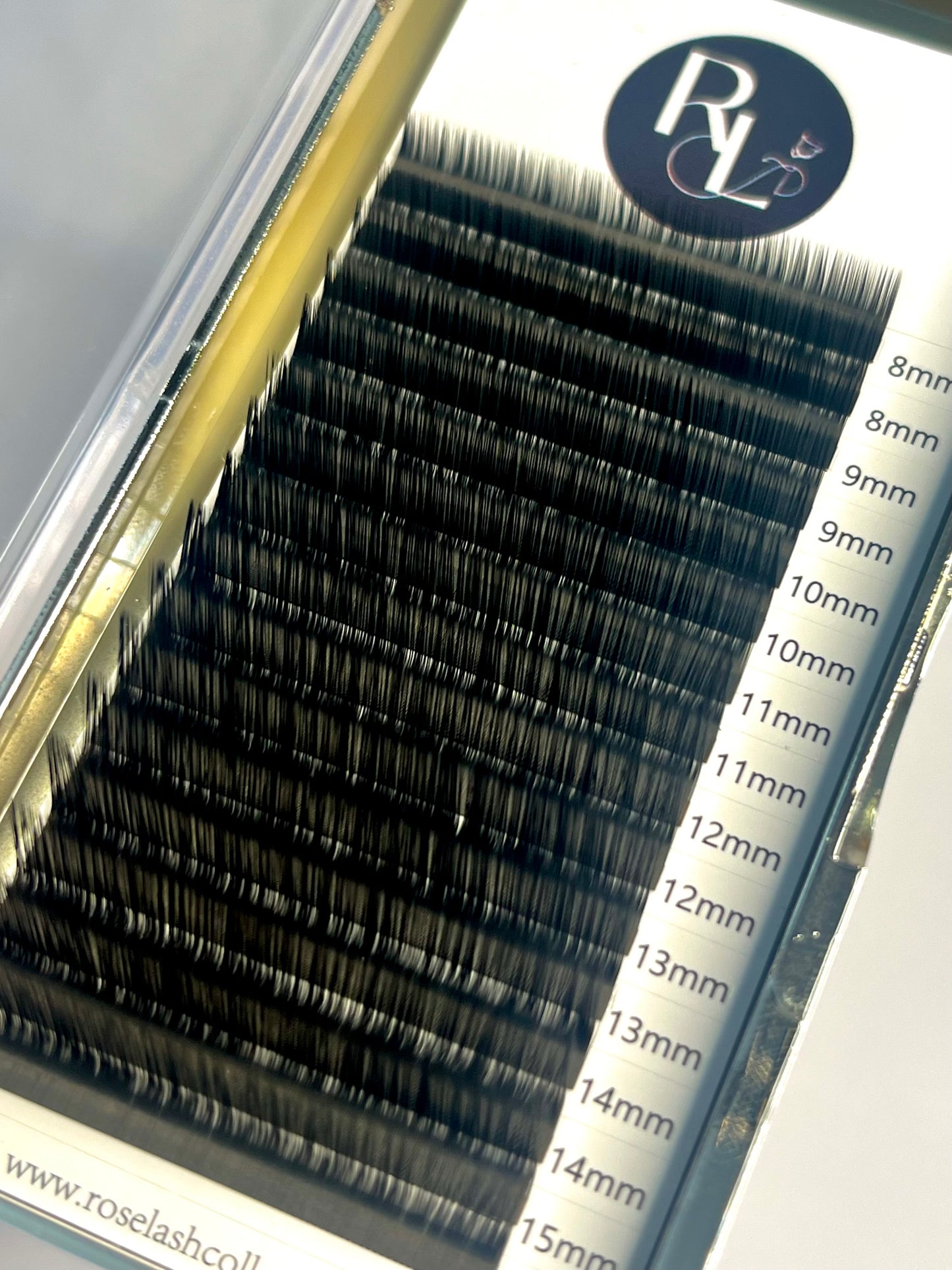 L-shape volume mixed tray