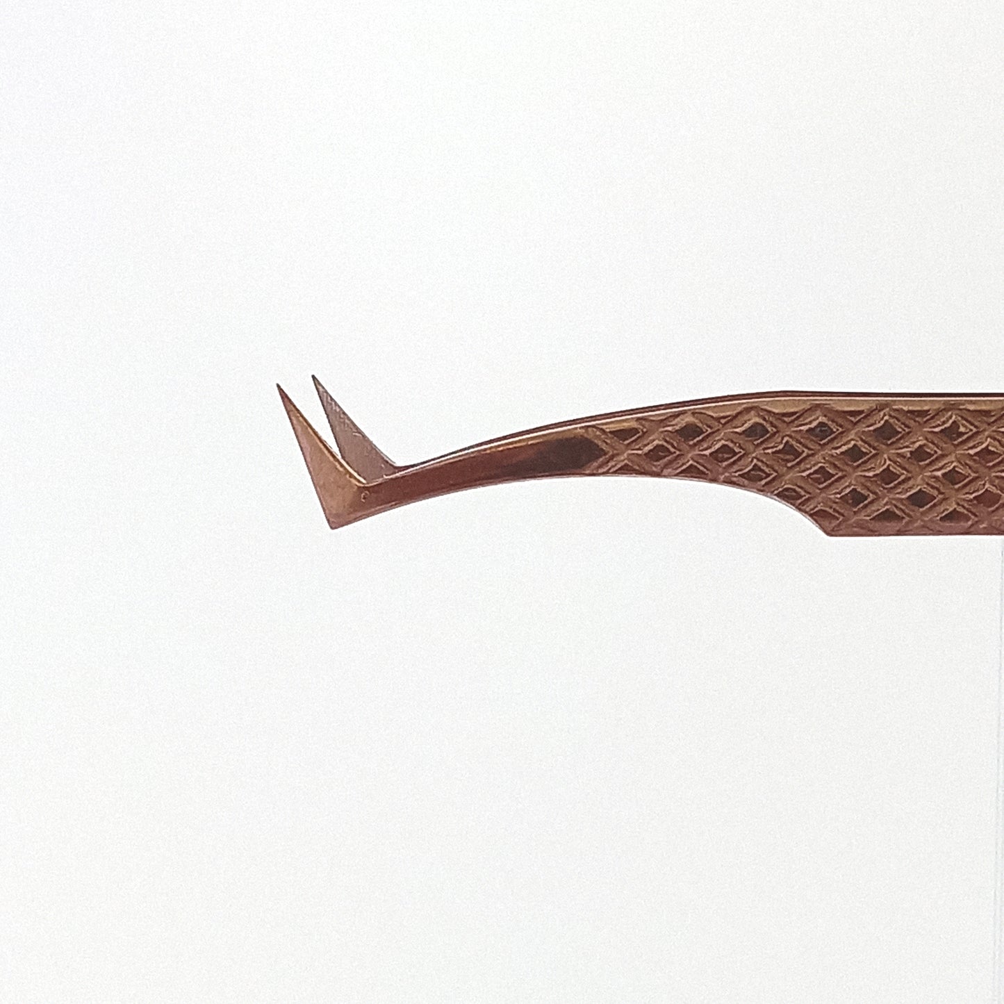 L Shaped Volume tweezers